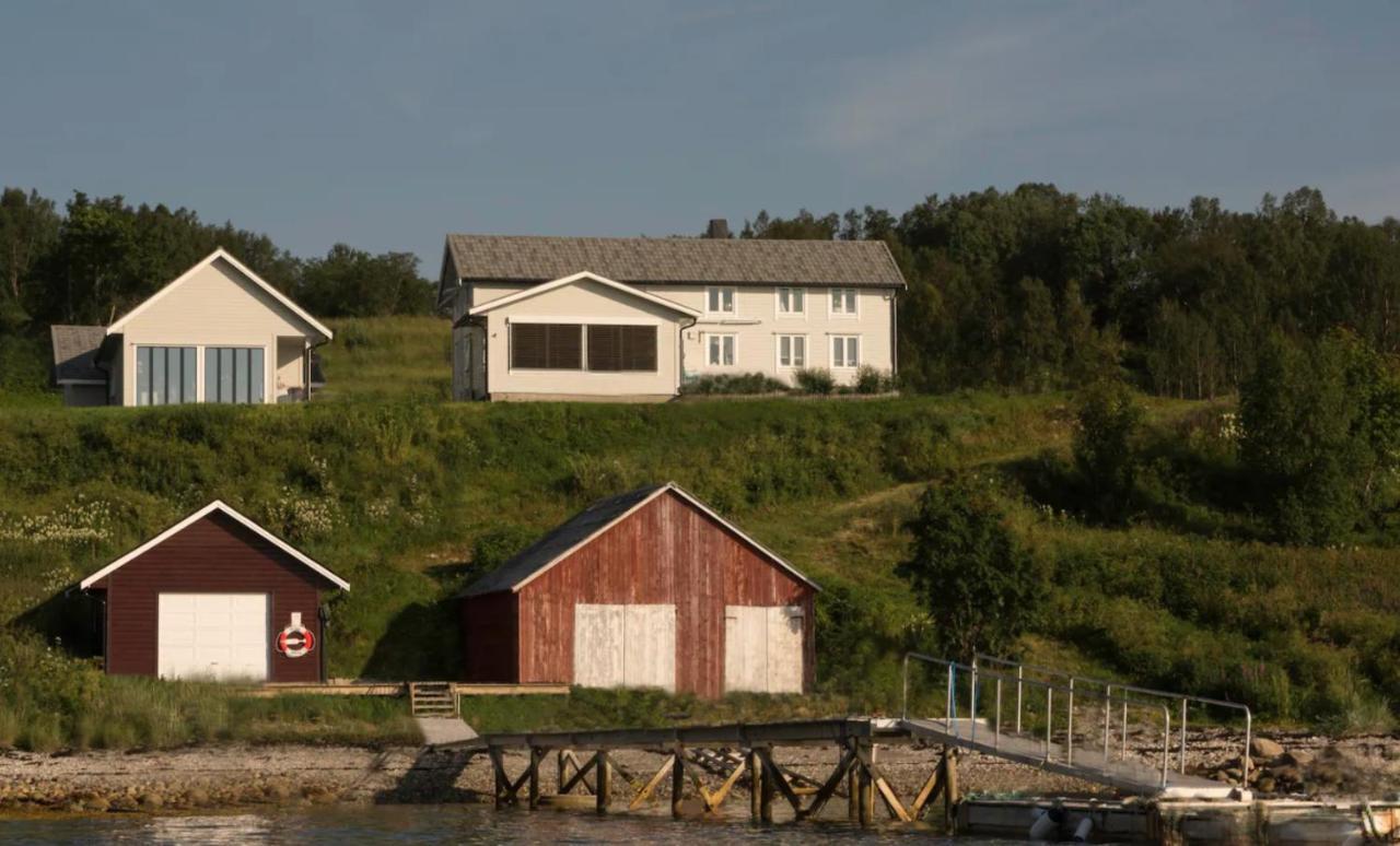 Nice Little House Right By The Sea, Stunning View Rensa Zewnętrze zdjęcie